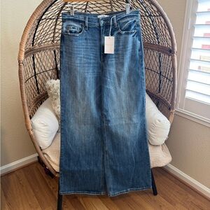 Carly Jean Los Angeles Holland Jeans NWT 9